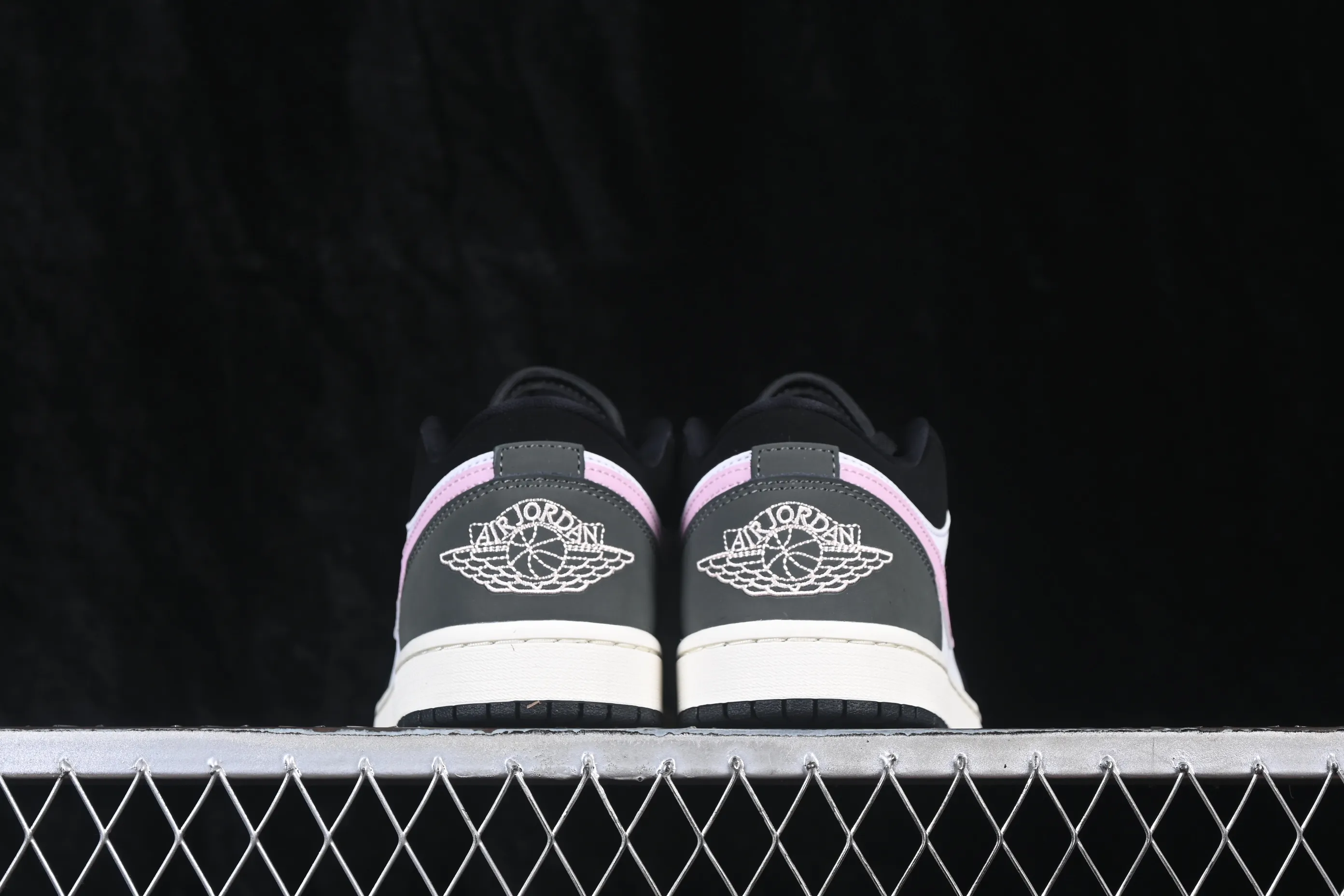 All categories Air Jordan Jordan series basketball shoes Air Jordan 1 Low G version pure original Air Jordan 1 Low AJ1 Joe 1 black gray purple low-top retro culture basketball shoes II3788-003